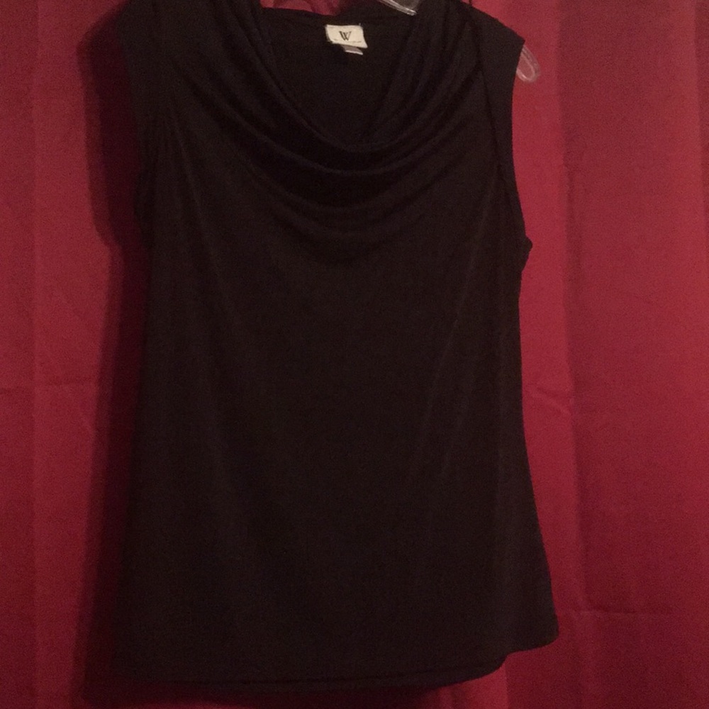 Worthington top size large. Smoke free